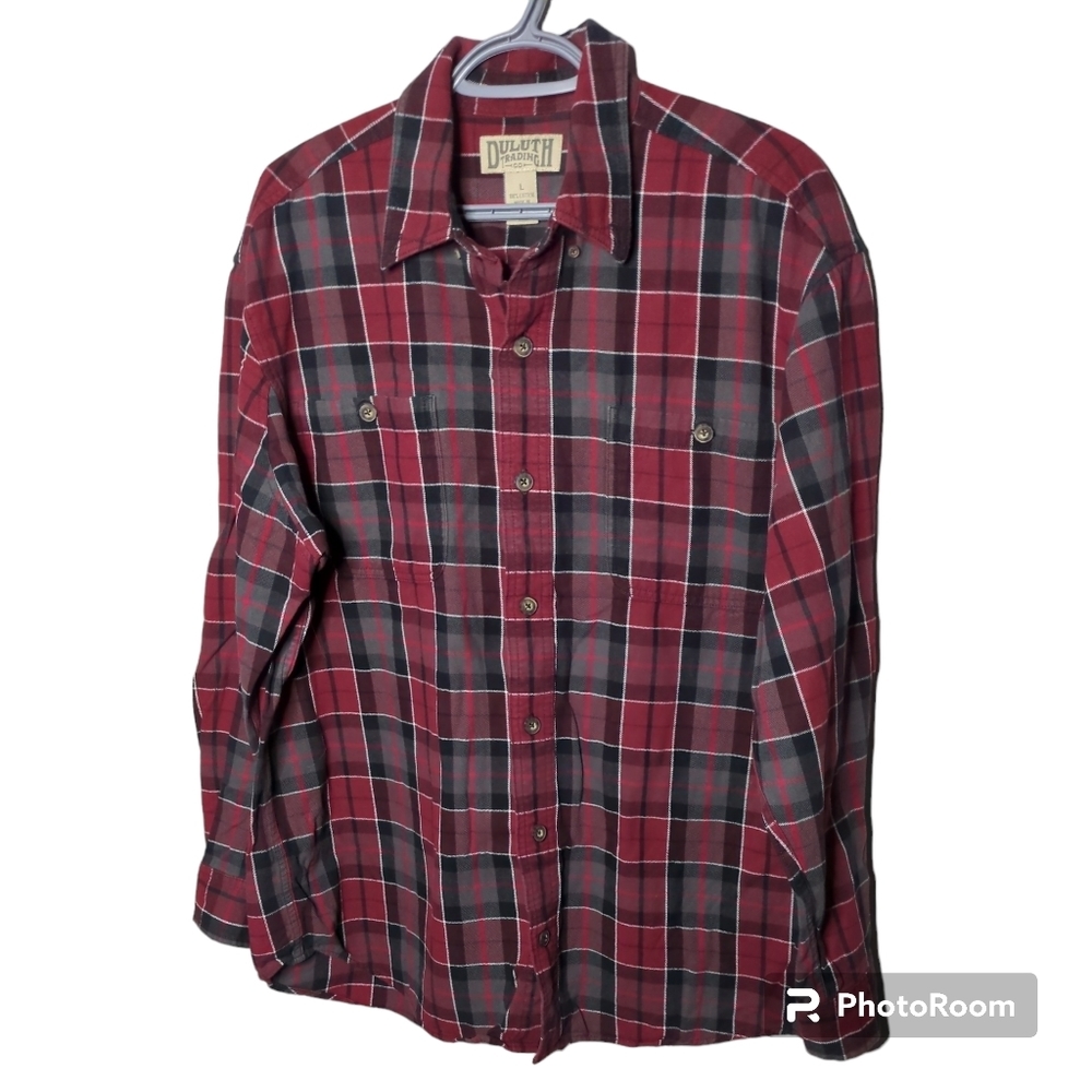 Duluth Trading Co Red and Gray Casual Button Down Shirt
